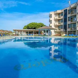 https://bolero-park-lloret-de-mar-17310.topcostabravahotels.com